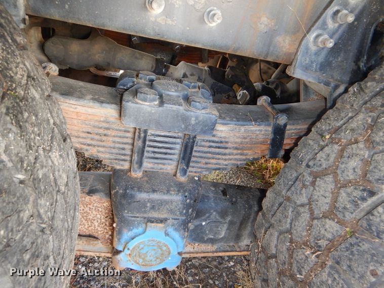 image for item DI2640 2004 International 7400 sewer jetter truck