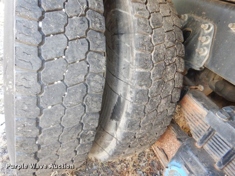 image for item DI2640 2004 International 7400 sewer jetter truck