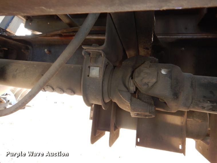 image for item DI2640 2004 International 7400 sewer jetter truck