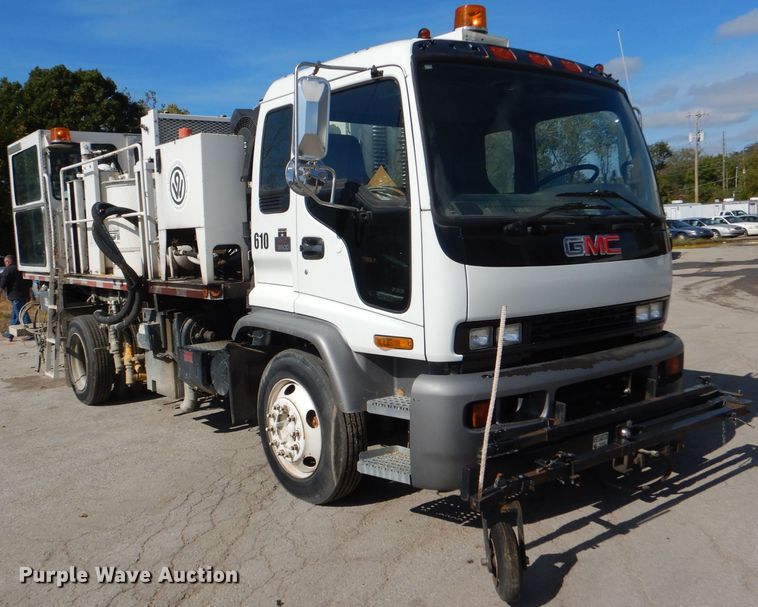 image for item DI2645 1999 GMC T6500 paint striper truck