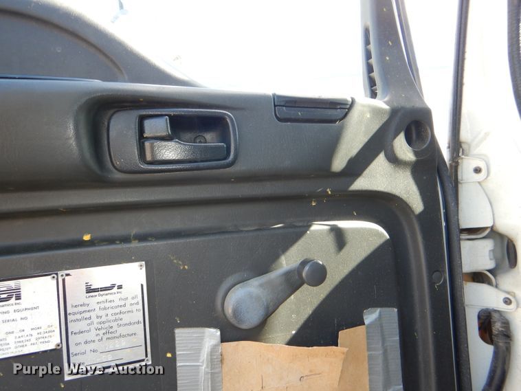 image for item DI2645 1999 GMC T6500 paint striper truck