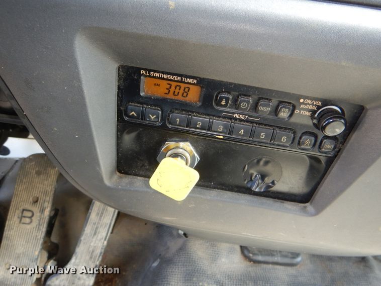 image for item DI2645 1999 GMC T6500 paint striper truck