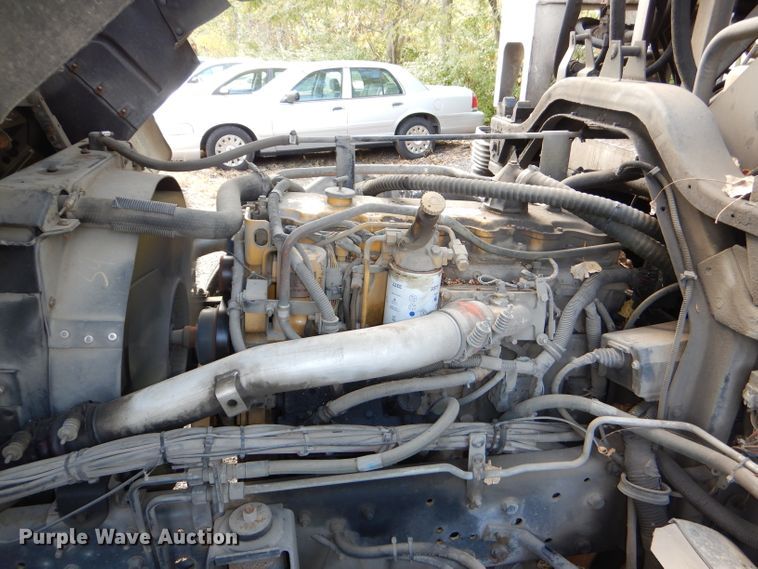 image for item DI2645 1999 GMC T6500 paint striper truck