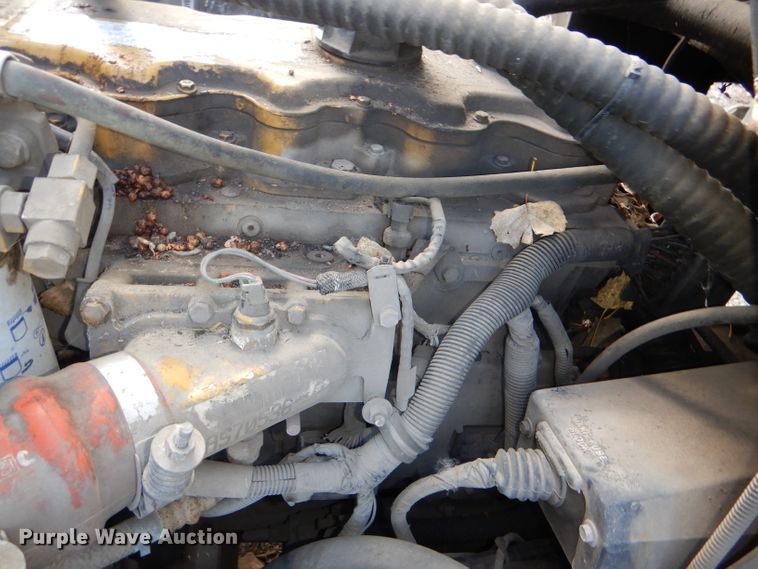 image for item DI2645 1999 GMC T6500 paint striper truck