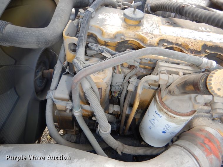 image for item DI2645 1999 GMC T6500 paint striper truck