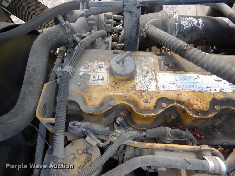 image for item DI2645 1999 GMC T6500 paint striper truck