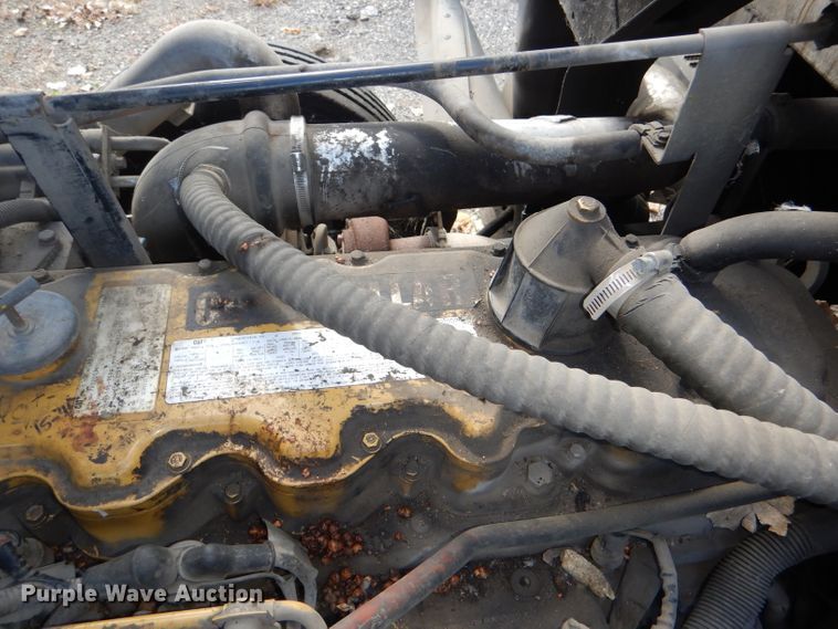 image for item DI2645 1999 GMC T6500 paint striper truck