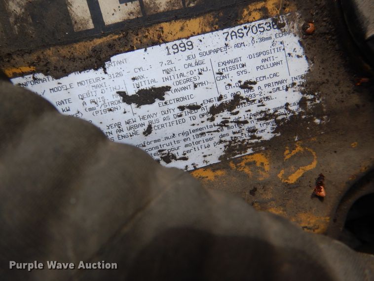 image for item DI2645 1999 GMC T6500 paint striper truck