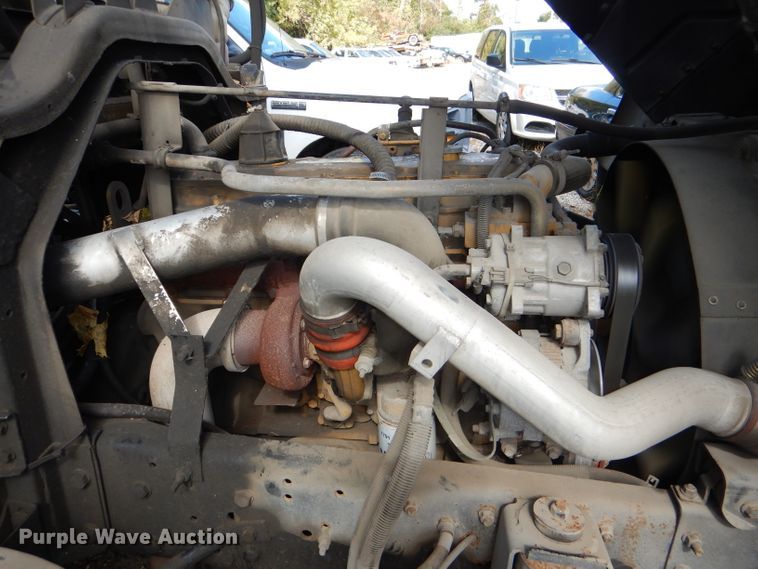 image for item DI2645 1999 GMC T6500 paint striper truck