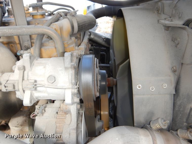 image for item DI2645 1999 GMC T6500 paint striper truck