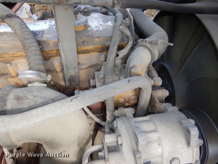 image for item DI2645 1999 GMC T6500 paint striper truck