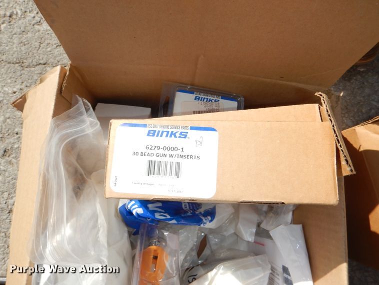 image for item DI2645 1999 GMC T6500 paint striper truck