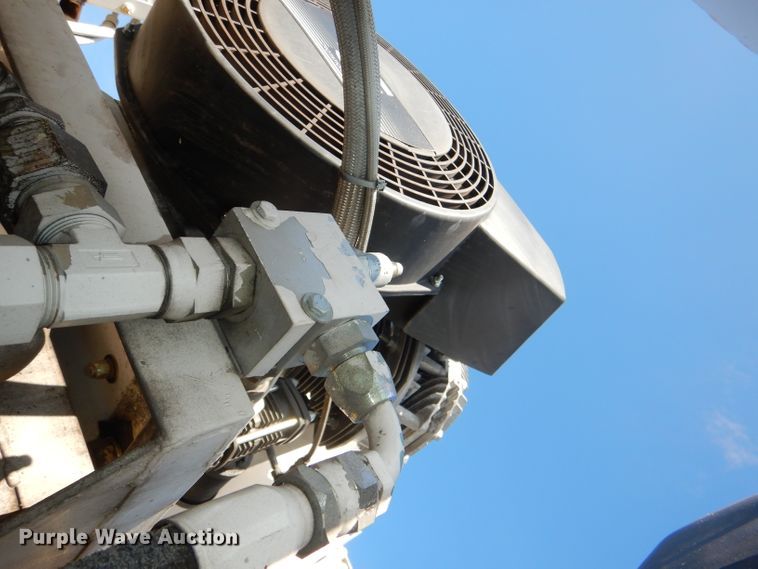 image for item DI2645 1999 GMC T6500 paint striper truck