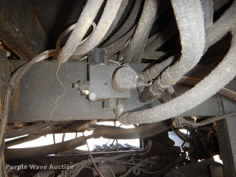 image for item DI2645 1999 GMC T6500 paint striper truck