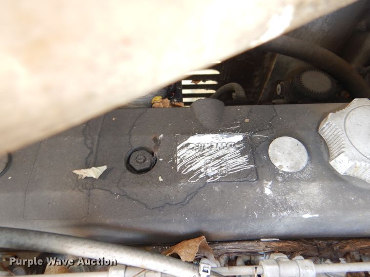 image for item DI2645 1999 GMC T6500 paint striper truck