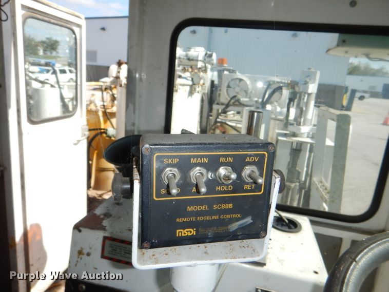 image for item DI2645 1999 GMC T6500 paint striper truck