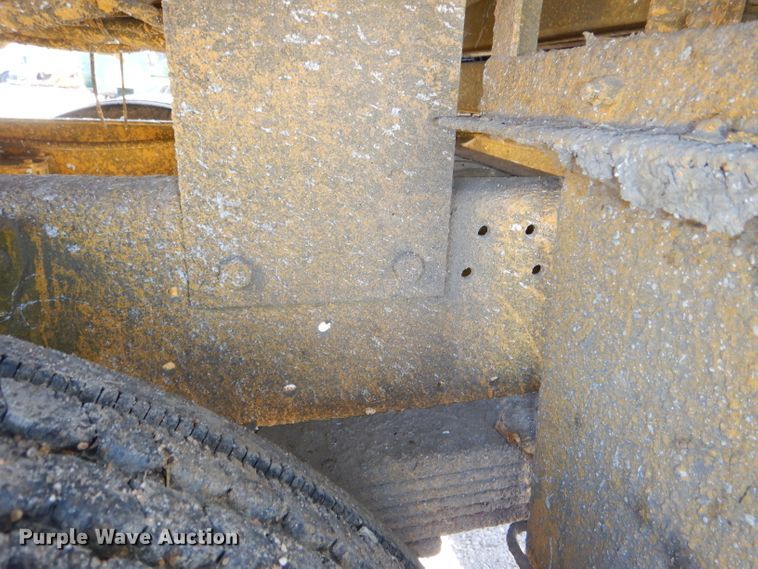 image for item DI2645 1999 GMC T6500 paint striper truck