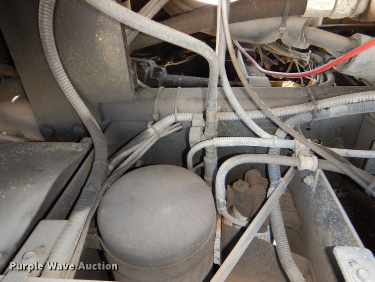 image for item DI2645 1999 GMC T6500 paint striper truck