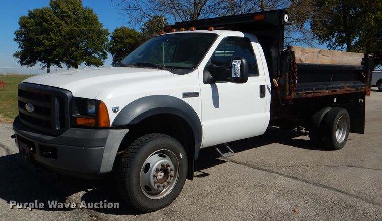 image for item DI2653 2007 Ford F550 Super Duty dump truck
