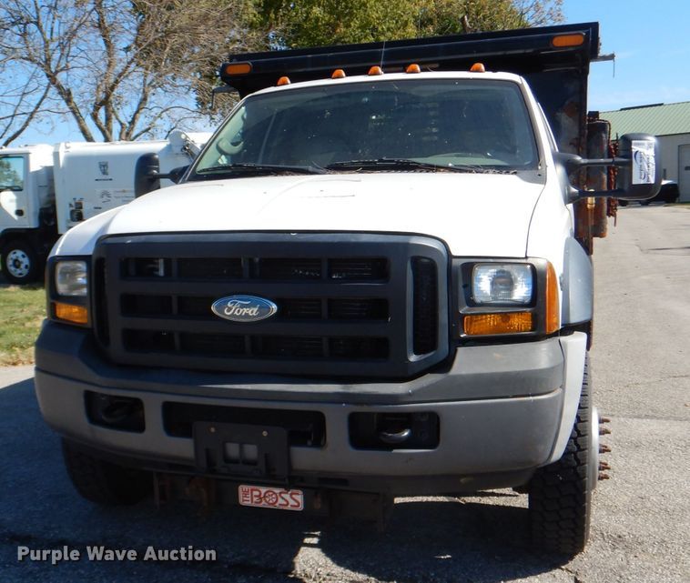 image for item DI2653 2007 Ford F550 Super Duty dump truck