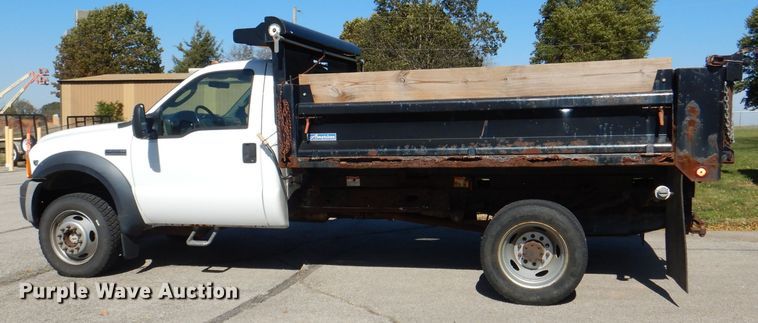 image for item DI2653 2007 Ford F550 Super Duty dump truck