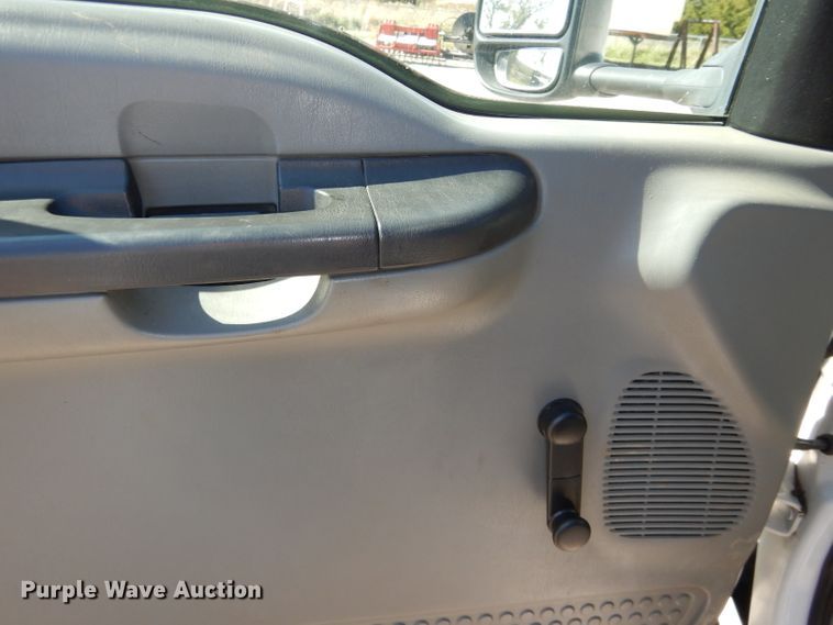 image for item DI2653 2007 Ford F550 Super Duty dump truck