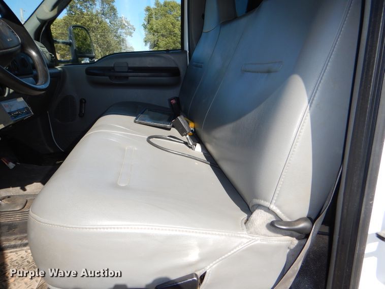 image for item DI2653 2007 Ford F550 Super Duty dump truck