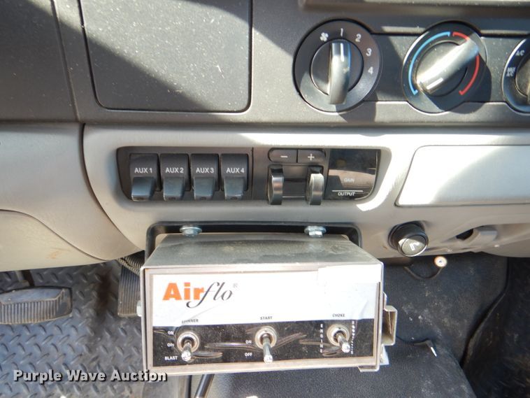 image for item DI2653 2007 Ford F550 Super Duty dump truck