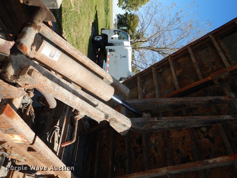 image for item DI2653 2007 Ford F550 Super Duty dump truck