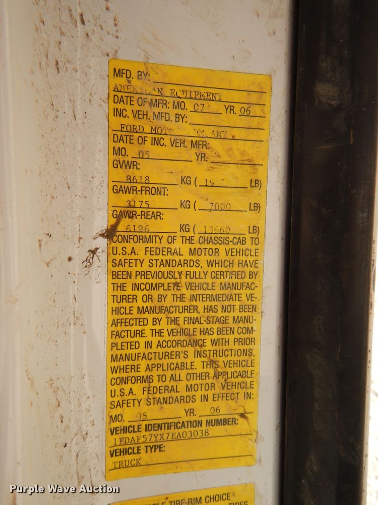 image for item DI2653 2007 Ford F550 Super Duty dump truck