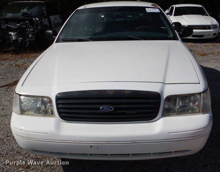 image for item DI2657 2000 Ford Crown Victoria Police Interceptor