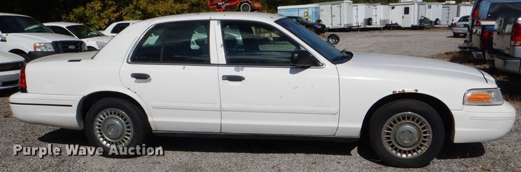 image for item DI2657 2000 Ford Crown Victoria Police Interceptor