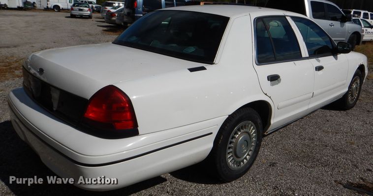 image for item DI2657 2000 Ford Crown Victoria Police Interceptor