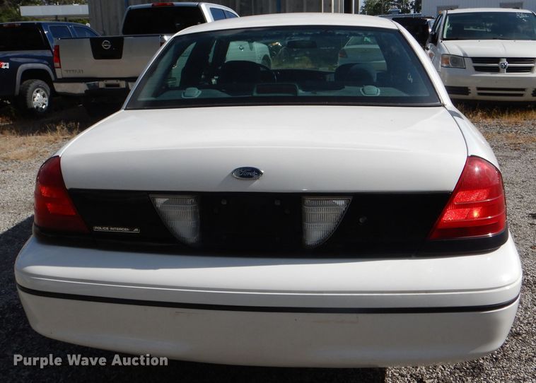 image for item DI2657 2000 Ford Crown Victoria Police Interceptor