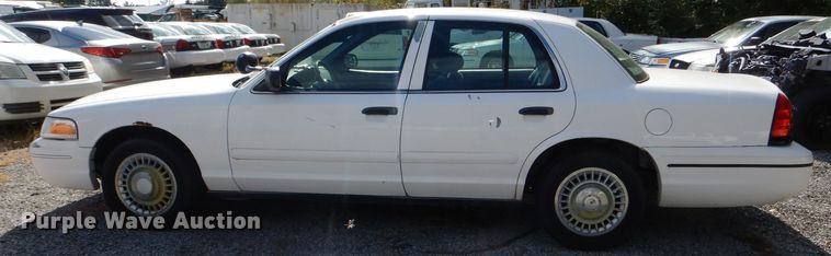 image for item DI2657 2000 Ford Crown Victoria Police Interceptor