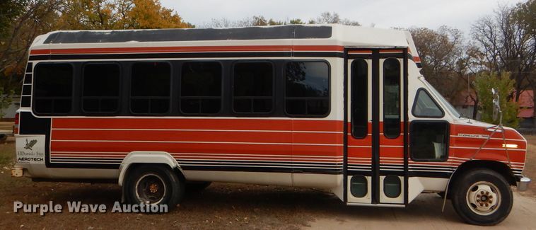 image for item DI2672 1990 Ford Econoline E350 Aerotech shuttle bus