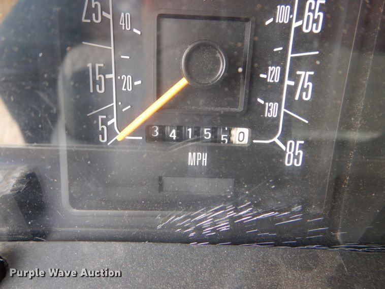 image for item DI2672 1990 Ford Econoline E350 Aerotech shuttle bus