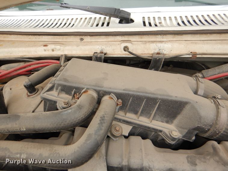 image for item DI2672 1990 Ford Econoline E350 Aerotech shuttle bus