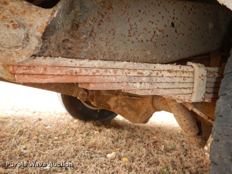 image for item DI2672 1990 Ford Econoline E350 Aerotech shuttle bus