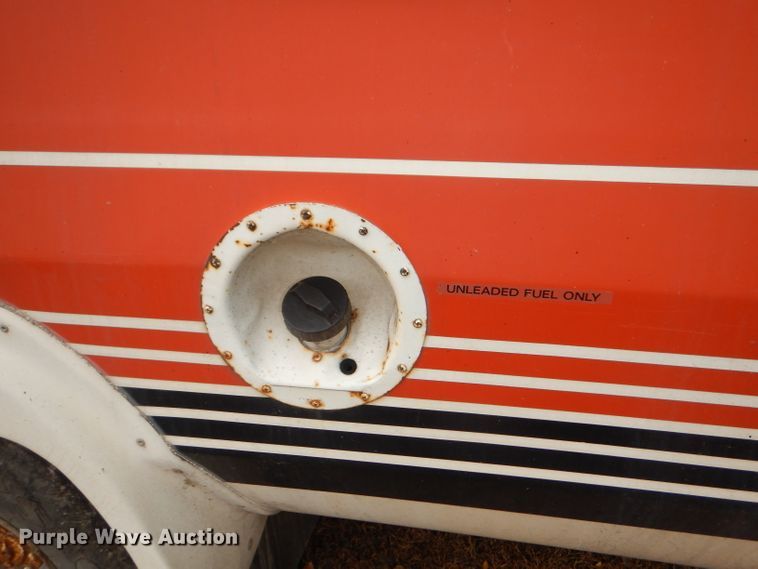 image for item DI2672 1990 Ford Econoline E350 Aerotech shuttle bus