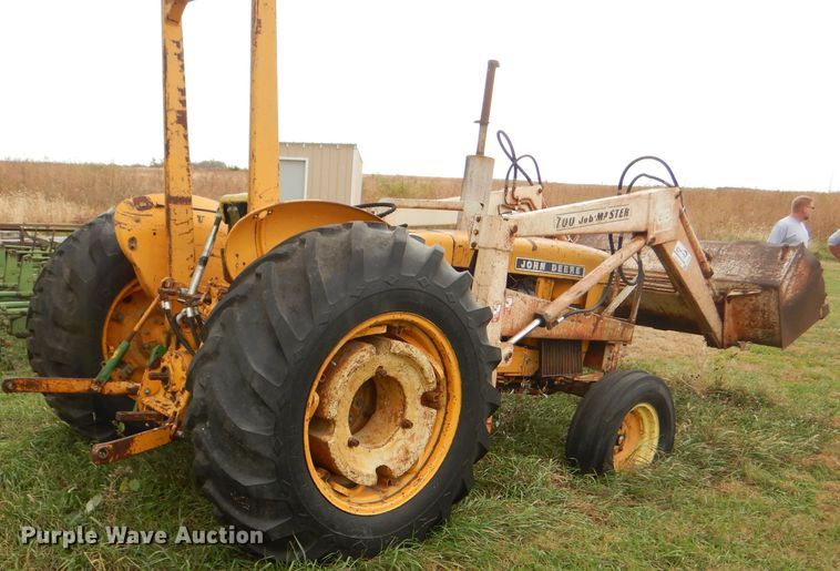 image for item DI2676 1974 John Deere 401B tractor