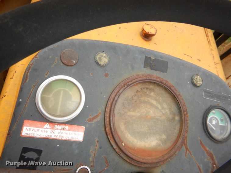 image for item DI2676 1974 John Deere 401B tractor