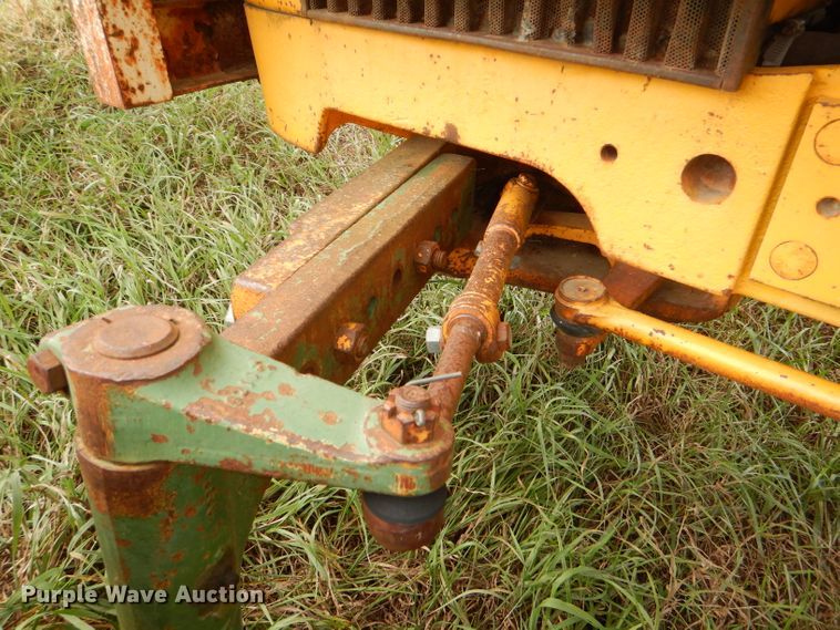 image for item DI2676 1974 John Deere 401B tractor