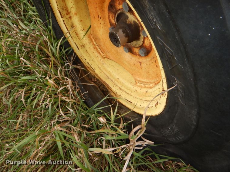 image for item DI2676 1974 John Deere 401B tractor