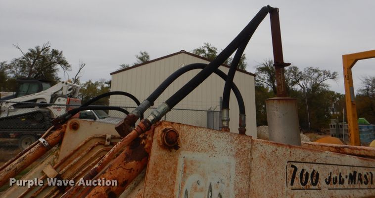 image for item DI2676 1974 John Deere 401B tractor