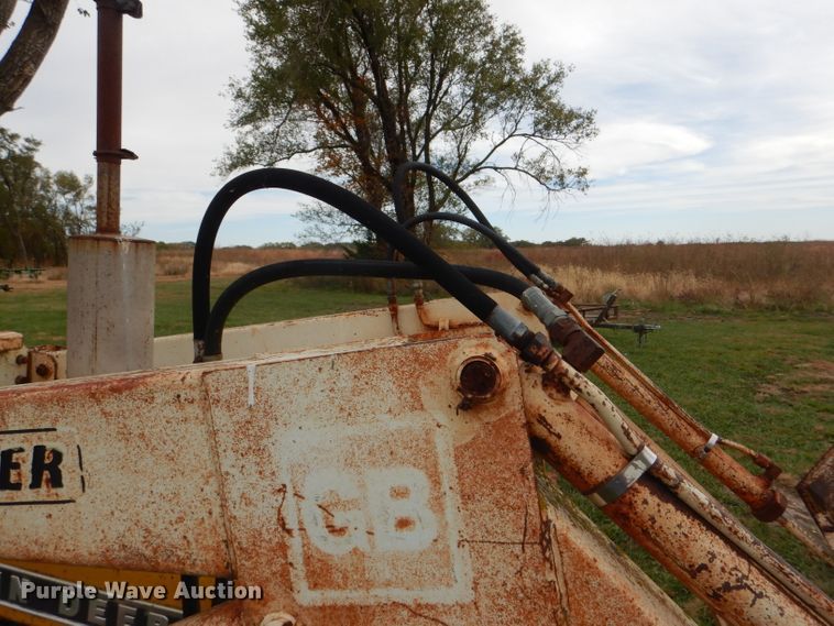 image for item DI2676 1974 John Deere 401B tractor