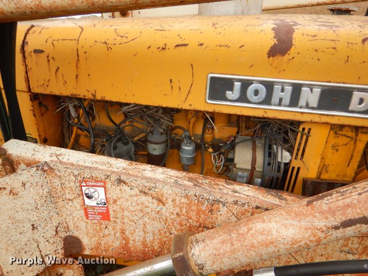 image for item DI2676 1974 John Deere 401B tractor