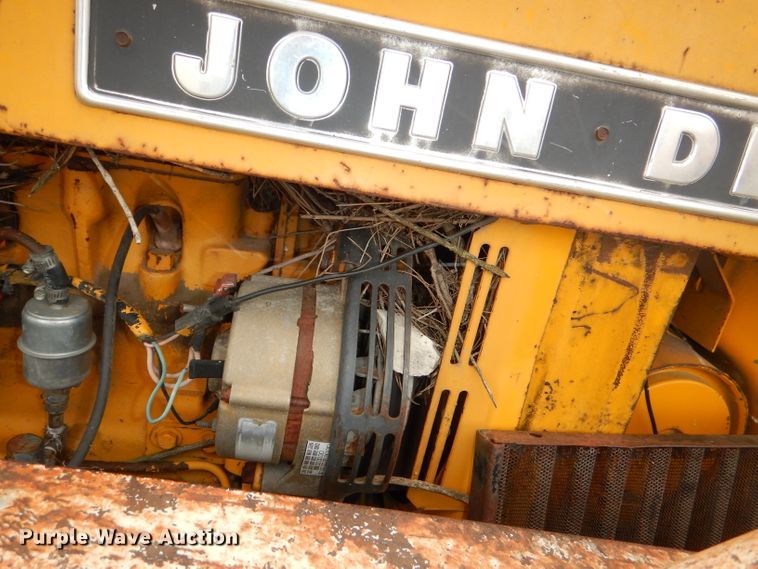 image for item DI2676 1974 John Deere 401B tractor