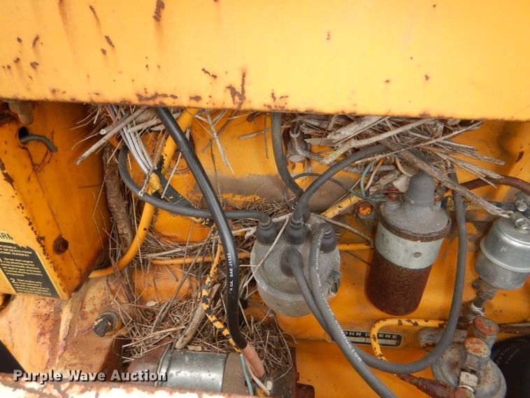 image for item DI2676 1974 John Deere 401B tractor