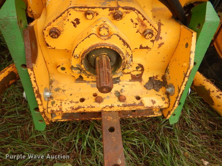 image for item DI2676 1974 John Deere 401B tractor